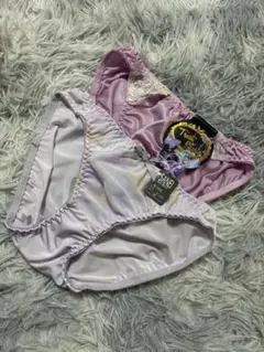 サテンショーツ