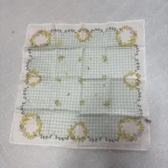 ジルスチュアート花柄刺繍のチェックハンカチ