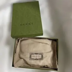 GUCCI ギフトボックス　緑色 布製