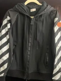 MONCLER×OFF WHITE パーカー オレンジモンクレールワッペン