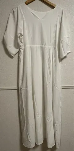 アプレジュール　ホワイト ロングワンピース Fサイズ