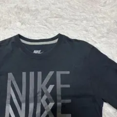 ナイキ Tシャツ Mサイズ 黒 リフレクター調 幾何学ロゴ レギュラーフィット