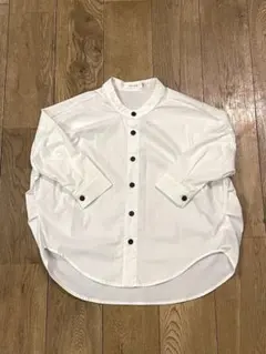 リジェール ノーアイロンバンドカラーリラックスシャツ　オフホワイト　100