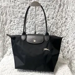 ロンシャン　トートバッグ　黒　ル・プリアージュ　ロゴ　ナイロン　レザー　肩掛け