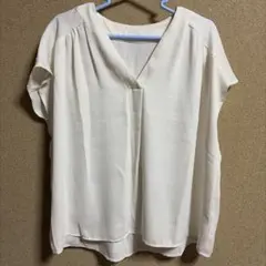 INGNI レディース　半袖　ノースリーブ　ホワイト　シャツ　ブラウス　V M