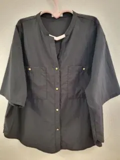 SHOO•LA•RUE DRESKIP 半袖ブラウス ブラック ゴールドボタンL