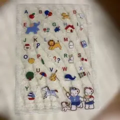 familiarのアルファベットやファミちゃんたちが可愛い下敷きのサムネイル