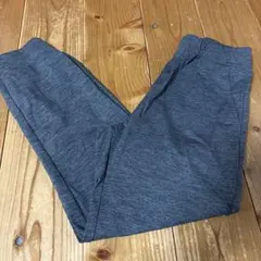UNIQLO キッズ　ウルトラストレッチアクティブジョガーパンツ　ダークグレー