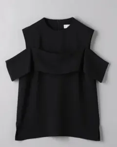 お値引き交渉可　HYKE サテンノースリーブブラウス