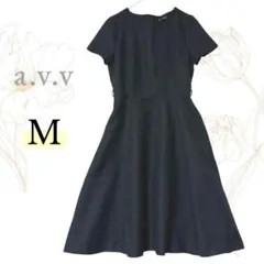 アーヴェヴェ 半袖ひざ丈ワンピース フレアスカート M 黒 フォーマル