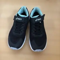 asics キッズスニーカー ブラック　23.5センチ