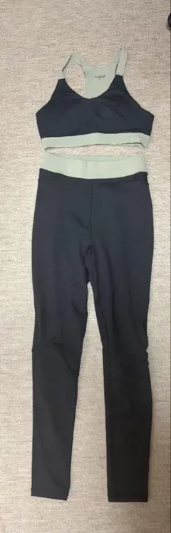 GUアクティブ ヨガ スポーツ レギンスパンツ ブラック Mサイズ