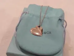 Tiffany & Co. ハート型穴開けペンダント シルバーネックレス
