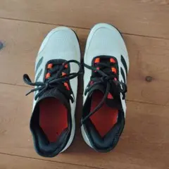 adidas テニスシューズ ホワイト/ブラック/オレンジ