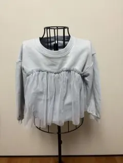 チュール付きブルー長袖トレーナー