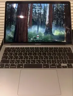 MacBook Air M1 8GB 256GBのサムネイル
