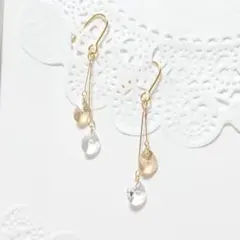 twinスワロフスキーピアス