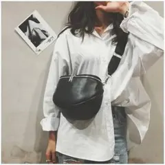 ショルダーバッグ 黒 ボディバッグ ブラック 斜め掛け 大容量 新品