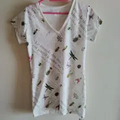 Insect Garden 昆虫プリント VネックTシャツ
