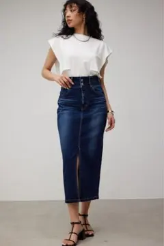 美品　AZUL BY MOUSSY スカート