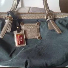 Item thumbnail for item b40cdd5d-b20e-457b-8e71-8f7fc46a5028