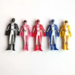 ウルトラマン仮面ライダー スーパー戦隊ソフビセット122体指人形39個ケース1台 ウルトラマン仮面ライダー スーパー戦隊ソフビセット122体指人形