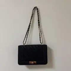 ブラック キルティング ショルダーバッグ