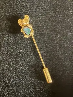 ゴールドカラー　コアラデザインオパール付き ピンブローチ