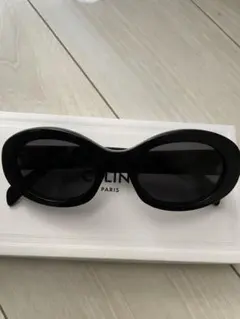 CELINE サングラス ブラック オーバルのサムネイル