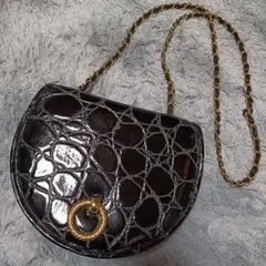 Item thumbnail for item 1a380dcb-7b98-453f-819f-ee0ff5cdfd9c