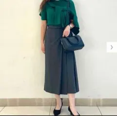 オフィスカジュアル　UNIQLO チェック柄フレアロングスカート