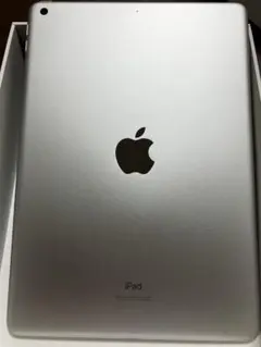 【ひび割れアリ】Apple iPad シルバー 充電器・USBケーブル付属