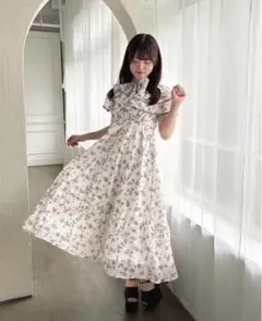 evelyn 花柄ギャザーロングOP - メルカリ