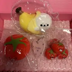 Squishboom スクイーズ トマト バナナ　3点　まとめ売り　アザラシのサムネイル