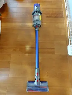 【訳あり】Dyson V10 sv12 本体 スタンド ヘッド 充電器 訳あり】Dyson V10 sv12 本体 スタンド ヘッド 充電器 - メルカリ
