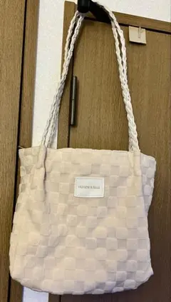 Item thumbnail for item 00149927-2573-441f-b1e0-aecc22b94b5a