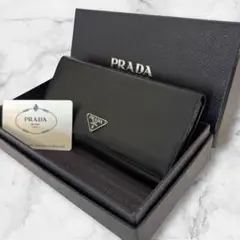 プラダ 長財布