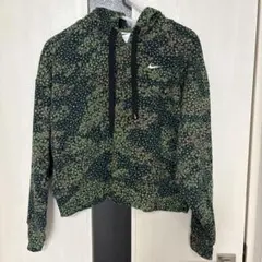 Nike フード付きパーカーダークグリーン花柄