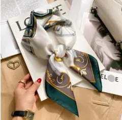 ♥️期間限定♥️レディース　スカーフ　グリーン　ホワイト　カジュアル　人気　海外