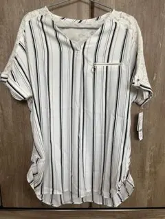 【新品】ベルーナ　レース切り替えチュニックストライプLLサイズのサムネイル