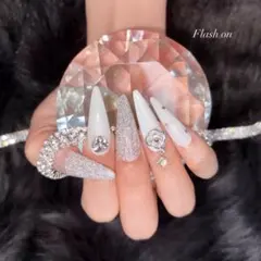 NO.15【現品】ロングネイルチップ ギャル フラッシュ チャーム スナ系 韓国