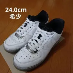 Item thumbnail for item 294b6ea4-9bb1-482a-befe-65c041c2eeea