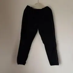 160サイズ ブラック ユニクロ　ウォームイージーカーゴパンツ②