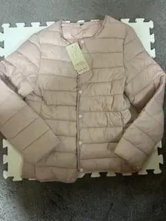 ピンク ボタン付き ダウンジャケット