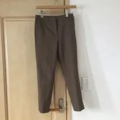 PLST スラックス