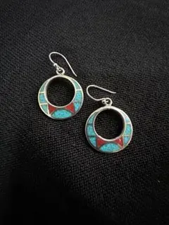 インディアンジュエリー？シルバー(刻印あり) とターコイズ？珊瑚?ピアス5.3g