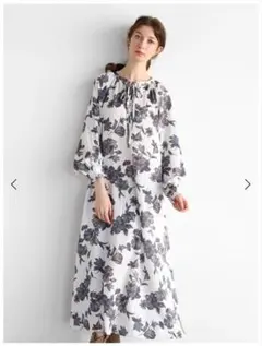 Ample ヴィンテージ フラワープリント ワンピース　オフホワイト　9号