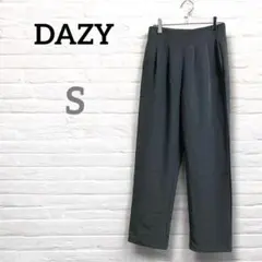 【ダジー】タグ付き美品✨ハイウエスト タックパンツ ストレッチ S