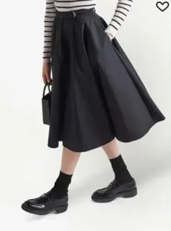 PRADA Re-Nylon トライアングルロゴプレート プリーツスカート 38のサムネイル
