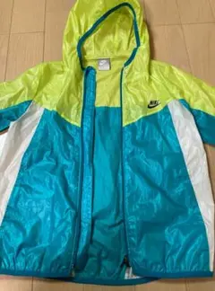 NIKE ナイキ 薄いジャケット ウインドブレーカー
